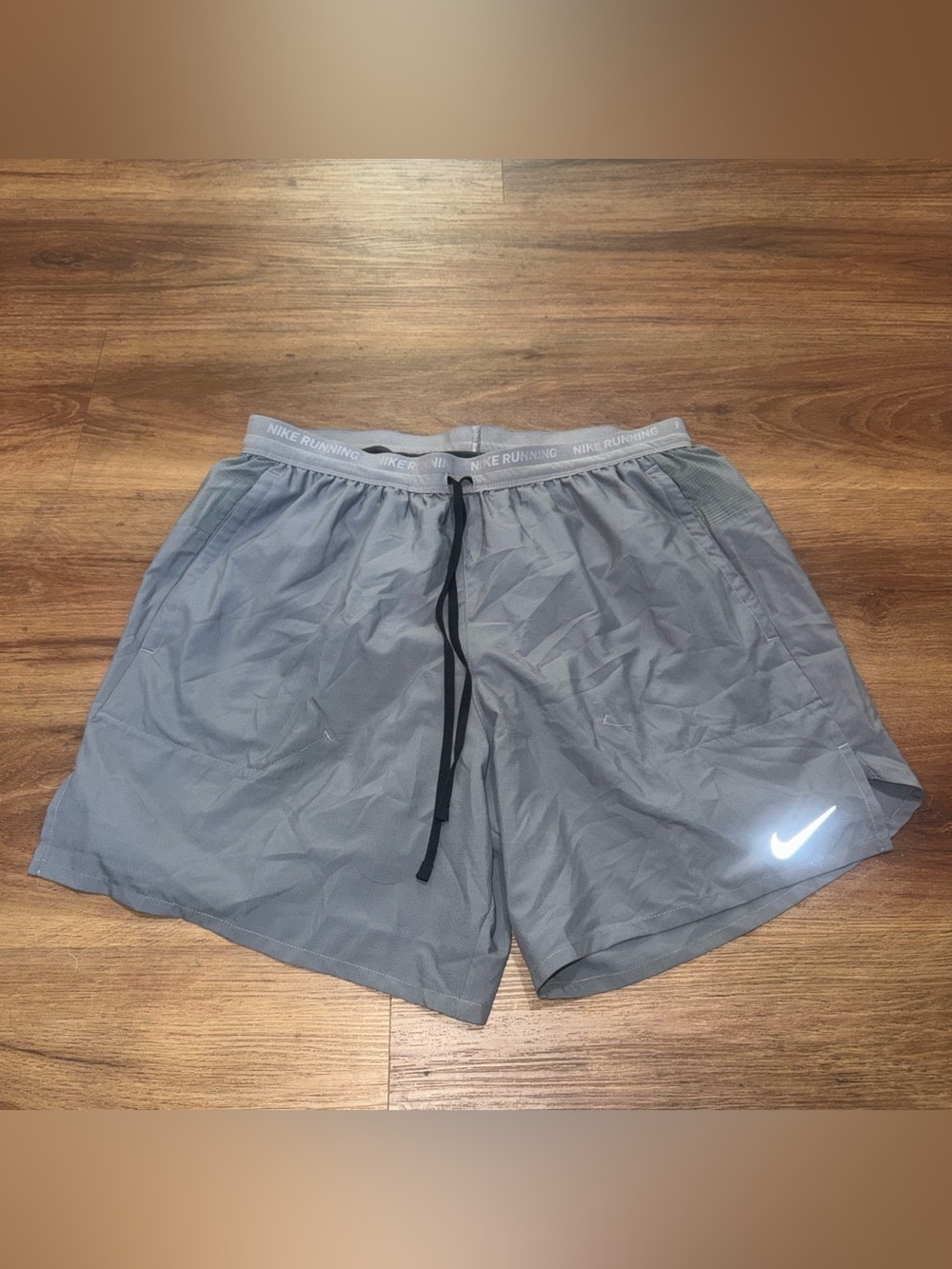 Nike Men’s Running Shorts Gray/Black Lightweight Size Large